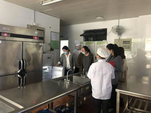 加強(qiáng)膳食管理，對(duì)每個(gè)幼兒的健康負(fù)責(zé)——餐飲管理的思考與實(shí)踐